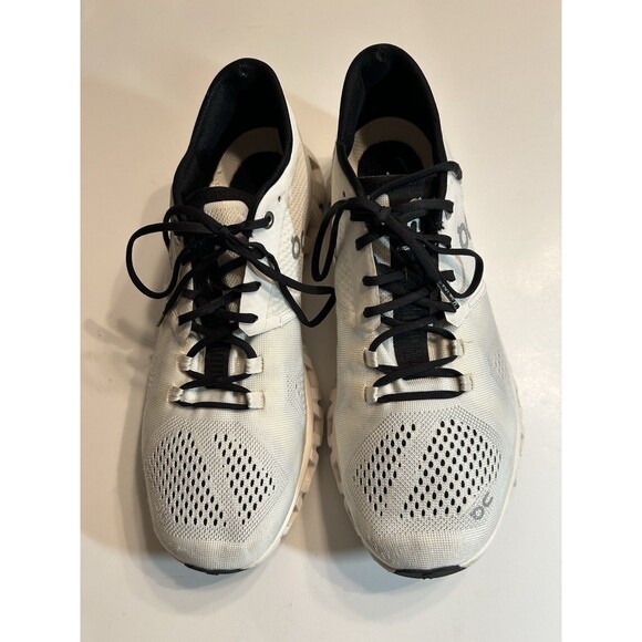 Size 10 - On Cloud X White Black Womens - Picture 1 of 12